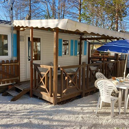 Mobilhome Les Volets Bleus Vaudreuille Exterior photo